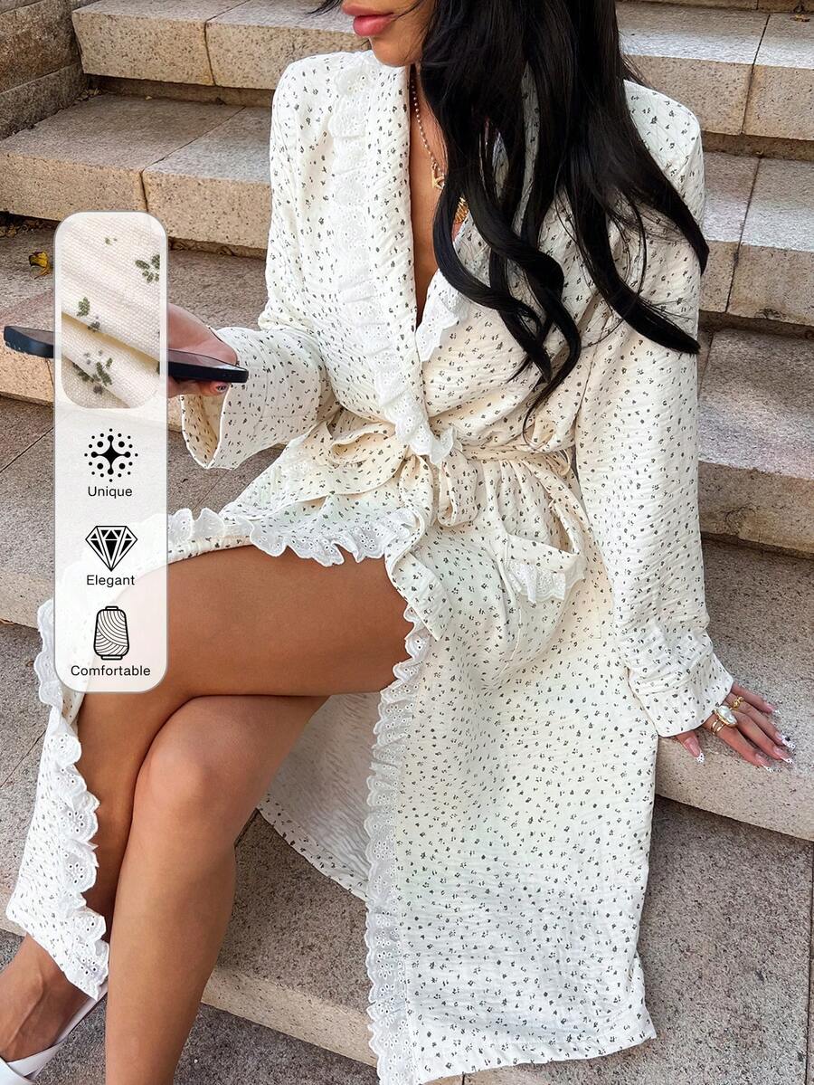 DAZY 女士花卉拼接刺绣荷叶边宽松长袍 - 米色 - 查看 1