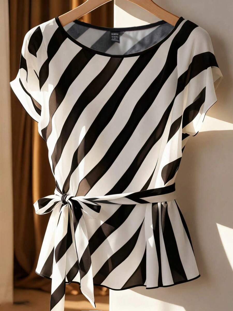 GlowEve 女士条纹圆领休闲百搭通勤短袖衬衫 - 黑與白 - 查看 1