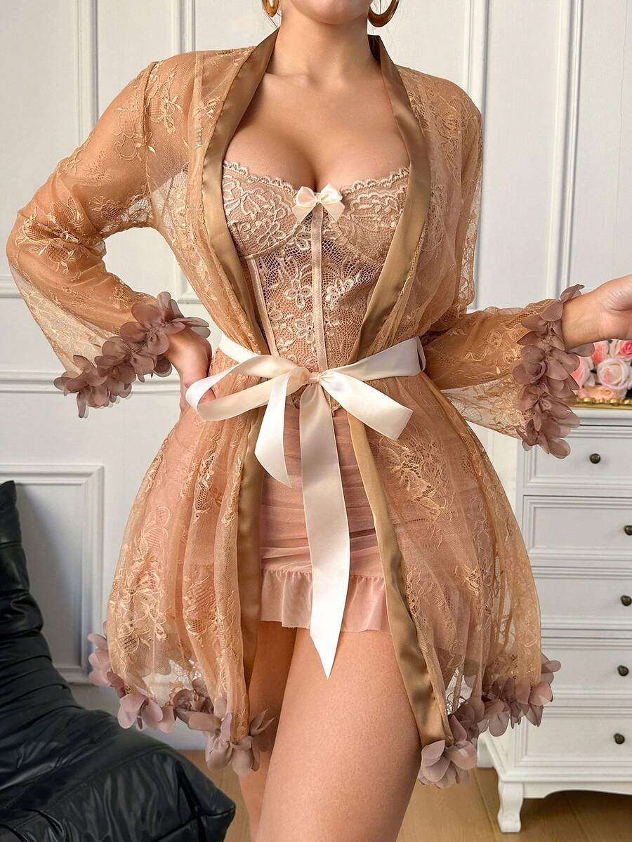 SHEIN 两件套：3D立体花卉蕾丝睡袍 + 鱼骨腰设计蕾丝吊带睡裙 - 杏色 - 查看 1