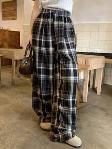 Dazy Tall Women's Tall Plaid Straight Leg Casual Pants - Black - View 3