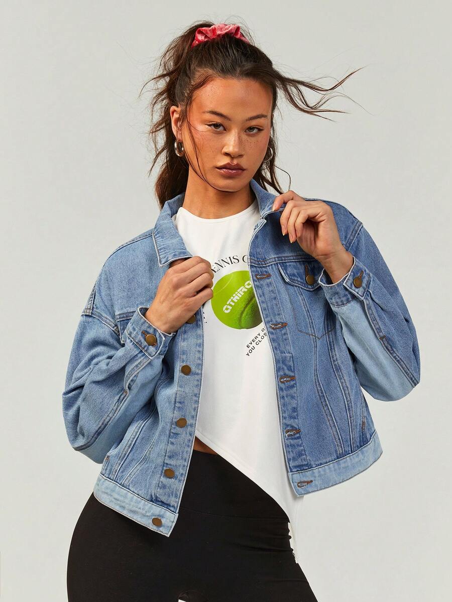 Athîral 女士休闲牛仔撞色刺绣夹克 - 中等水洗藍 - 查看 1