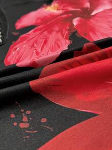 INAWLY Women's Retro Sexy Vacation Independent Large Floral Print + Lace Collar Splice Short Sleeve T-Shirt, American Casual Street Y2K Print Slim Fit V-Neck T-Shirt, Suitable For Parties, Casual Vacations - Black - View 5