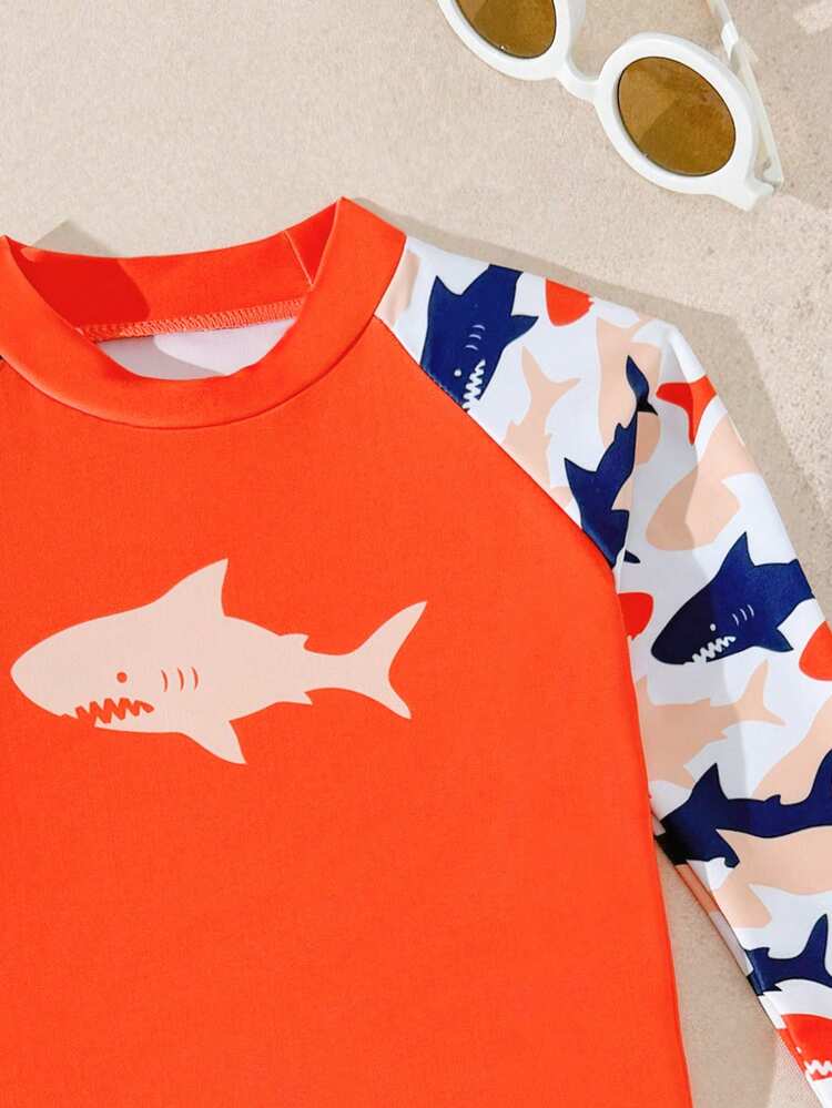 SHEIN Baby Boys Swimwear For Infants And Children (Boys) Swimwear Cartoon Multi-Color Shark Cartoon Pattern Knitted Fabric, Shark + Shoulder Strap Long-Sleeved Sun Protection Two-Piece Set, Two-Piece Top + Four-Corner Pants, Fashionable, Casual, Exquisite, Elegant And Ladylike, Suitable For Swimming, Suitable For Summer Vacation, Summer Beach, Seaside, Swimming Pool, Summer Party, Leisure Vacation Boy Rash Guard Set - Multicolor - View 5