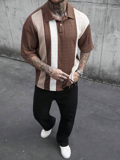 Manfinity CasualCool 男士成熟休闲针织提花撞色拼接Polo衫，百搭日常穿着，棕白条纹Polo衫，男士街头风，条纹Polo衫，男士大地色系短袖Polo衫，男士复古风，日常休闲，周末旅行，户外活动，探险旅行，轻松工作环境或半正式场合，男友/丈夫礼物，周年纪念/生日礼物，派对，夏季假期，婚礼，春夏交替，狂欢节，男士棕白条纹Polo衫，纹理面料，短袖休闲款。