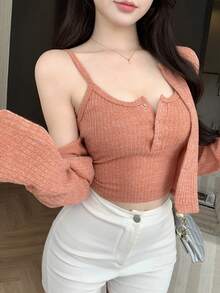 DAZY 2件組女款時尚焦橙色毛絨短版上衣與開襟衫套裝，修身日常休閒細肩帶背心與短版開襟衫，適合秋冬春季長袖穿著 - 珊瑚橙 - 查看 5