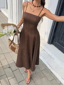 SHEIN Frenchy 女士休闲条纹吊带中长连衣裙 - 棕色 - 查看 5