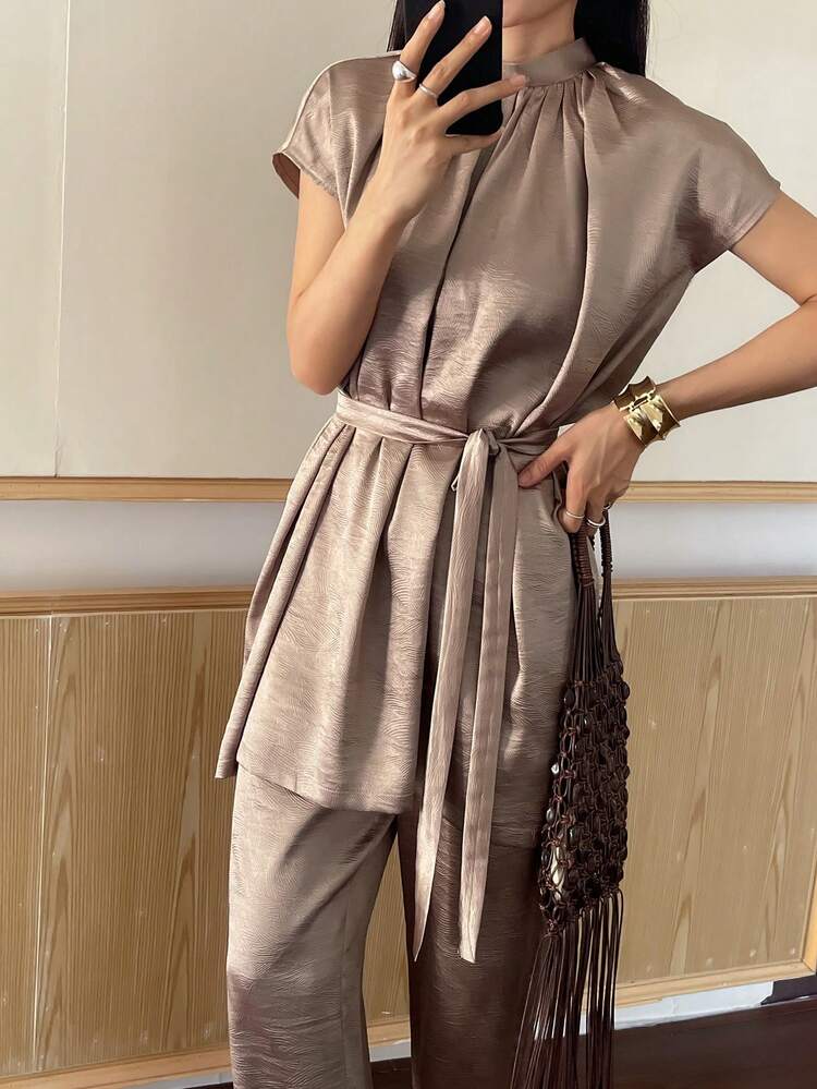 Women's Solid Color Mandarin Collar Pleated Sleeve Elegant Blouse