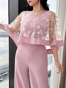 Feyla Bộ đồ 2 mảnh thanh lịch dành cho nữ: Áo choàng poncho lưới hoa 3D và bộ jumpsuit ống rộng không tay màu trơn. - Hồng - Xem 4