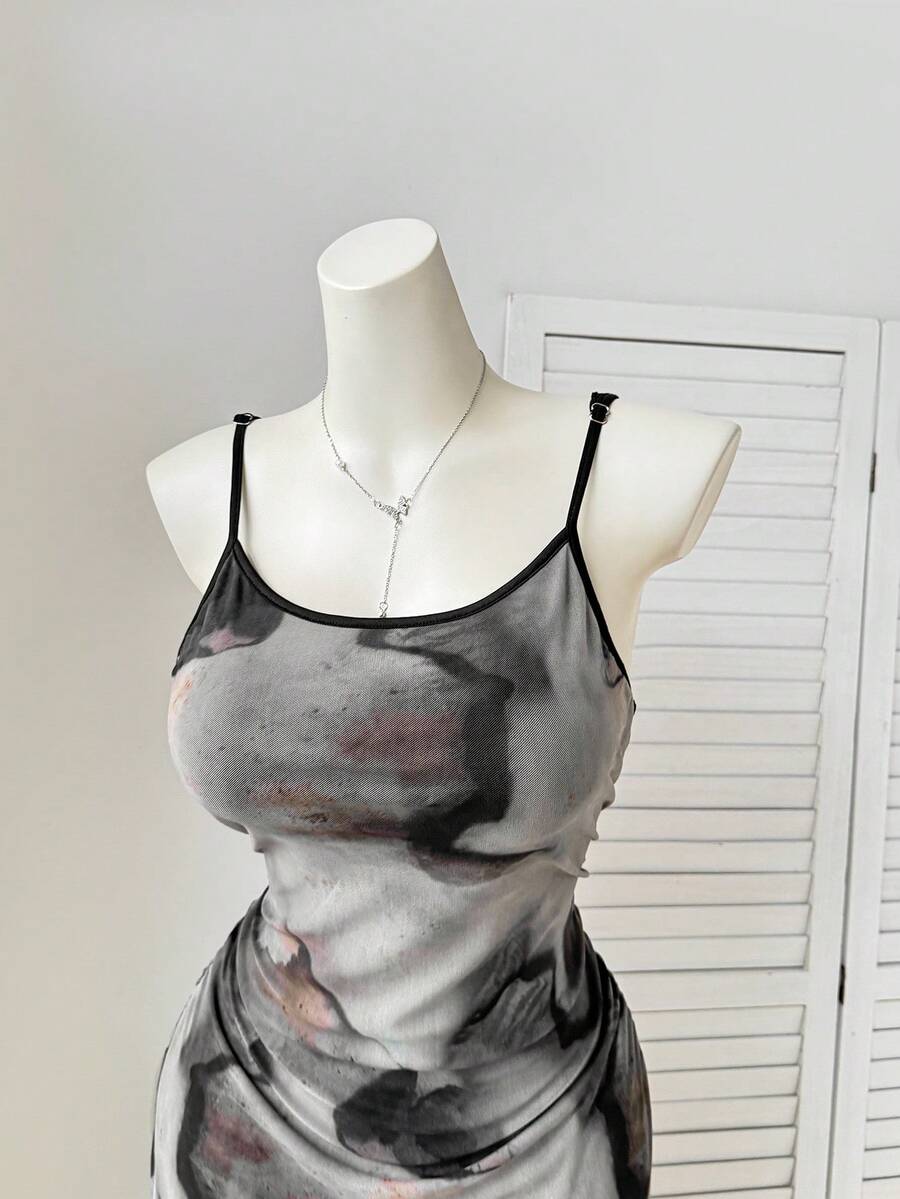 SHEIN EZwear 大码蓝色蝴蝶连衣裙：无袖褶皱设计，半透明针织休闲连衣裙，完美夏季装扮 - 彩色 - 查看 1