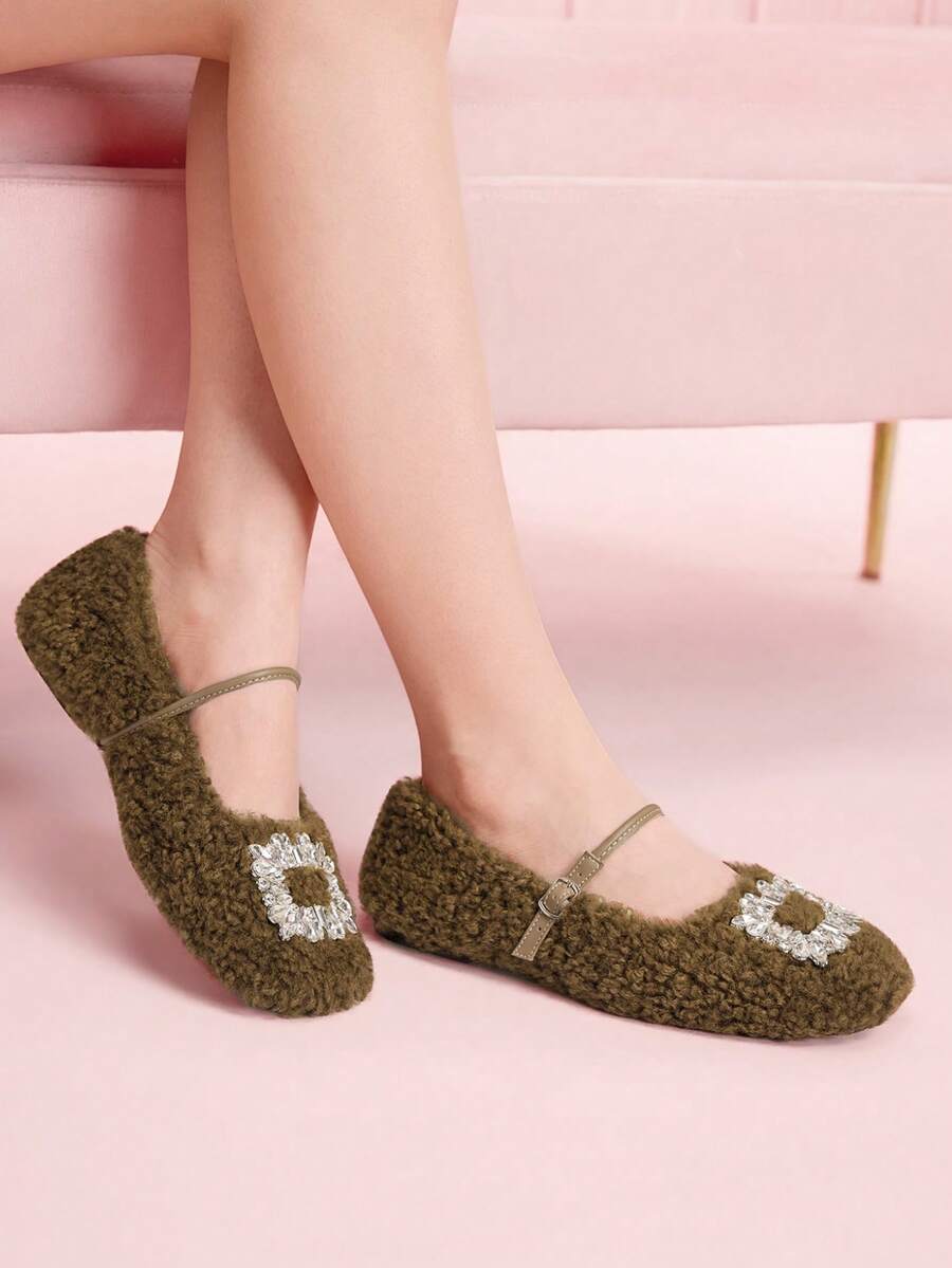 CUCCOO DOLLMOD Mocasines planos de felpa con decoración de strass ajustable para mujer, adecuados para el uso diario, otoño/invierno - Marrón - Ver 1