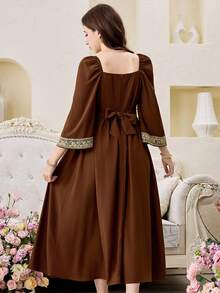 SHEIN 优雅棕色花卉蕾丝泡泡袖撞色睡袍，适合春夏度假穿着 - 棕色 - 查看 2