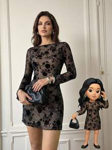 Firerie 女士黑色植绒玫瑰花长袖喇叭迷你连衣裙，船领短款连衣裙，适合春、夏、秋、冬四季穿着，优雅、通勤、性感、度假、海滩、波西米亚风、夏威夷风、音乐节、浪漫、约会、派对、婚礼季、毕业典礼、毕业舞会、演出服、演唱会、工作服、返校季、女士度假连衣裙、女士生日连衣裙、女士教师服 - 黑色 - 查看 5