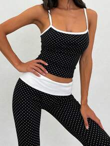 SHEIN EZwear Bộ đồ hè phối màu chấm bi mới năm 2026, gồm áo hai dây và quần phối màu chấm bi, thích hợp cho các hoạt động mùa xuân/hè. Áo hai dây chấm bi, áo hai dây chấm bi ngọt ngào, áo hai dây phối chấm bi đen trắng. - Nhiều màu - Xem 6