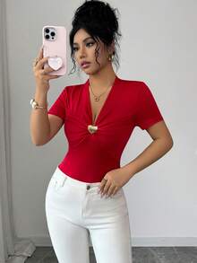 SHEIN Raffinéa 女士性感情人节心形金属红色V领长袖T恤，早春 - 紅色 - 查看 7