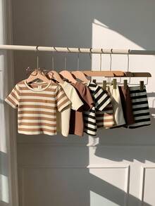 SHEIN 8pcs/Set Baju Bayi Unisex Laki-laki/Perempuan, Kaos Lengan Pendek dan Celana Pendek Rajut Waffle Warna Polos & Garis-garis, Pakaian Bayi Musim Semi/Panas - MultiWarna - View 8