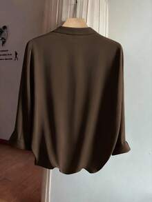 GlowEve CURVE Áo sơ mi dài tay cổ bẻ dáng suông, chất liệu vải dệt, cỡ lớn, thích hợp cho công sở và mặc thường ngày. - màu nâu - Xem 2