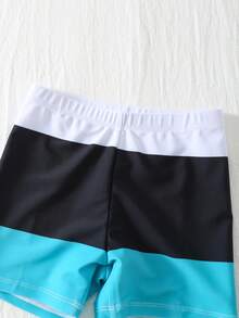 SHEIN 2 Piece Young Boys Boy Set Of Casual Sports Swimsuit For Little Boys, With Holiday Style Pattern Tight Fitting Upper And Swim Pants Adjusted, Children's Clothing, Suitable For Outdoor Swimming, Beach Play, Vacation Wear, Suitable For Spring, Summer, Autumn, Winter Seasons - Navy Blue - View 9