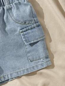 SHEIN Bộ quần áo thường ngày 2 món cho bé trai, gồm 1 áo hoodie trắng in chữ không tay có túi và 1 quần short denim xanh có chun lưng, có túi. Thích hợp cho các hoạt động thường ngày, thể thao, đi chơi, du lịch. - Màu xanh hải quân - Xem 4