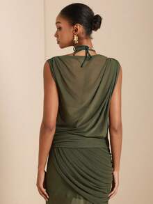 Vesra Áo thun nữ tay ngắn dáng rộng, chất liệu vải xếp ly, trang trí cúc kim loại. - màu xanh lá - Xem 3