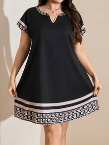 Comfylo 大码女式休闲印花V领连衣裙 - 黑色 - 查看 5