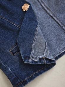 SHEIN Tall Chaleco vaquero de mujer con cuello cuadrado, flor de metal y abotonadura sencilla - Azul - Ver 9