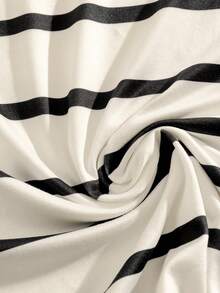 GlowEve CURVE 大码女式条纹圆领休闲百搭背心 - 黑與白 - 查看 4