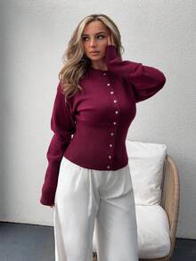 Jeta Ari 短款修身前扣纯色长袖简约休闲针织开衫、毛衣、短款女式毛衣、女式毛衣、针织毛衣、冬季女装、秋季女装、FW24 - 酒紅色 - 查看 5