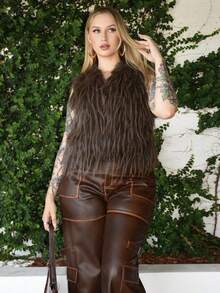 Arliah Giacca casual elegante e versatile in stile vintage con collo in pelliccia sintetica marrone, senza maniche, con chiusura a gancio, gilet in pelliccia sintetica marrone, cappotto in pelliccia sintetica marrone oversize casual e caldo per l'autunno e l'inverno, abbigliamento autunnale, abiti di Ognissanti, accessori autunnali e invernali, stile old money, Ognissanti - Castano - Visualizzare 2