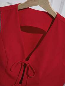 Franclia Bộ đồ nữ thường ngày đơn giản, màu trơn, cổ chữ V, buộc dây phía trước, gồm áo tank top và quần short, thích hợp mặc đi làm, mùa hè. - Đỏ - Xem 6