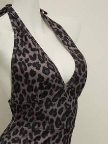 Franclia Vestido mini elegante y ajustado con cuello en V y cintura anudada con estampado de leopardo para mujer - Café integral - Ver 7