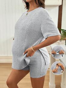 SHEIN 2件套孕妇纯色圆领短袖T恤和可调节腰围短裤哺乳套装 - 灰色 - 查看 9