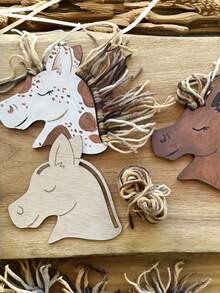 12 Pieces Wooden Horse Head DIY Craft Kit With Thread Hand Painted Horse Ornament Natural Wood Design Creative Gift Set For Birthday Christmas Party Souvenirs Home Decoration Classroom Art Projects Craft Supplies DIY Projects Holiday Season DIY Crafts Handmade Gifts Craft Kits - Multicolor - View 4