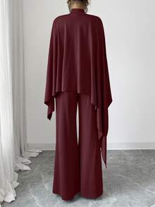 Elenzga Bộ đồ nữ phong cách Trung Đông thanh lịch, tối giản, dệt kim bất đối xứng gồm áo poncho và quần ống rộng cạp chun. - Đỏ - Xem 2