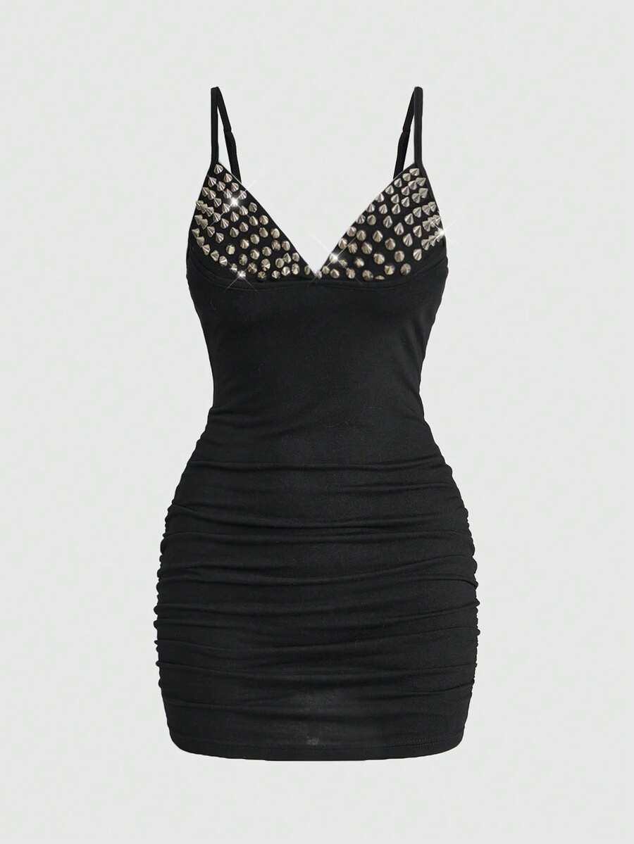 ROMWE Grunge Punk 性感暗黑朋克铆钉拼接褶皱迷你连衣裙（女款） - 黑色 - 查看 1