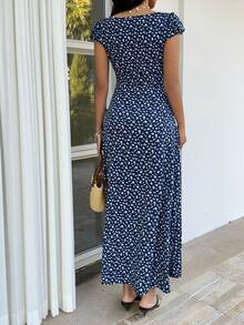 Sunnyshic 藏蓝色碎花白色蕾丝拼接泡泡袖A字长裙，优雅百搭，适合春夏度假、海滩、婚礼等场合，甜美浪漫的波西米亚风，休闲外出和日常穿着皆宜。 - 藏蓝色 - 查看 3