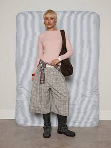 COUREZ 女士超大格纹牛仔短裤夏季穿搭，适合度假/街头休闲/Y2K/休闲音乐节 - 淺灰色 - 查看 2