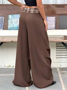 Muchica Quần nữ màu nâu kẻ caro, xếp ly, túi xéo. - Cà phê nâu - Xem 2