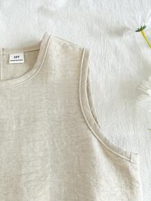 Vintaside Kids 这款少女两件套夏季印花圆领无袖上衣短裤套装，简约休闲，采用梭织面料，修身显瘦，直筒剪裁凸显腰部曲线。适合日常外出、参加中东民俗活动、户外探险、居家休闲以及出席派对等各种场合。 - 彩色 - 查看 6