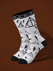 HARRY POTTER X SHEIN 2双男士舒适撞色图案中筒袜，礼品，返校季