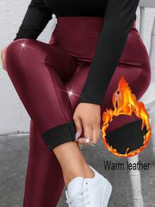 SHEIN Essnce Quần legging da PU co giãn màu đen, lót giữ nhiệt, thời trang thường ngày cho nữ cỡ lớn mùa thu đông, quần nữ, trang phục mùa đông, quần ôm dáng, thời trang đường phố, quần da, quần legging lông cừu, quần legging lót giữ nhiệt, quần legging ấm áp, quần tất nữ. - Màu Đỏ Sâu - Xem 1