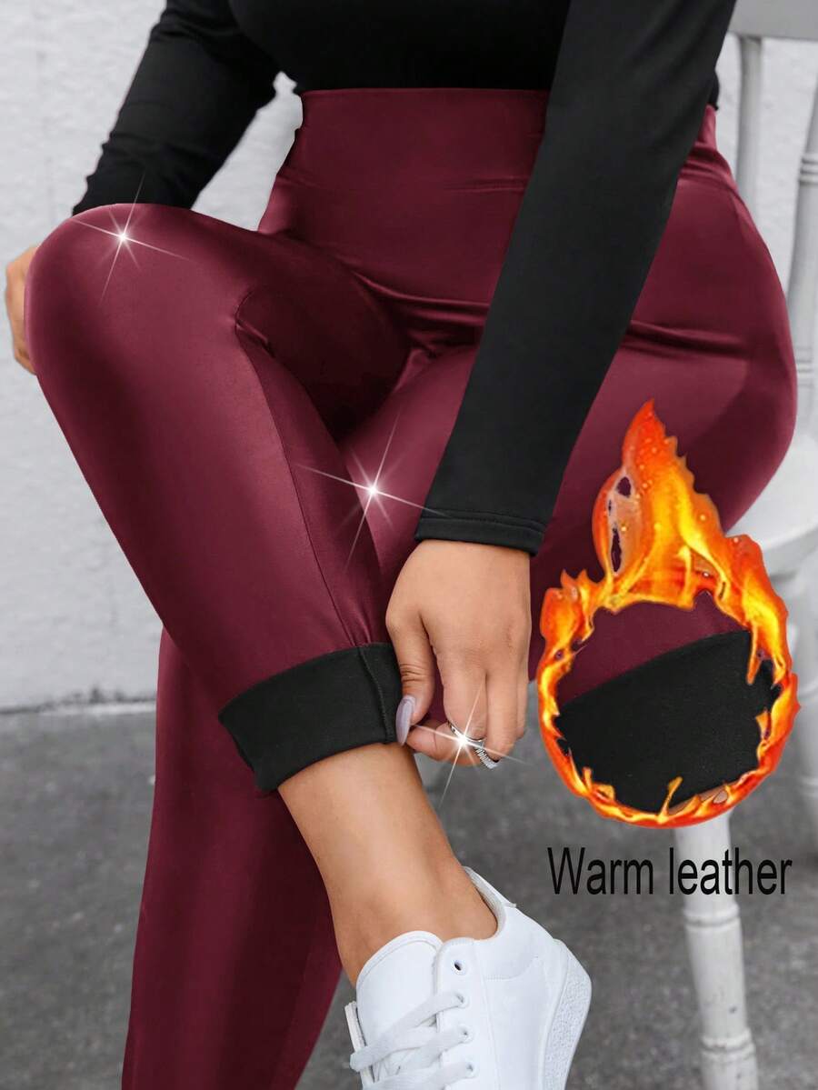 SHEIN Essnce Quần legging da PU co giãn màu đen, lót giữ nhiệt, thời trang thường ngày cho nữ cỡ lớn mùa thu đông, quần nữ, trang phục mùa đông, quần ôm dáng, thời trang đường phố, quần da, quần legging lông cừu, quần legging lót giữ nhiệt, quần legging ấm áp, quần tất nữ. - Màu Đỏ Sâu - Xem 1