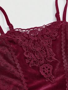 ROMWE Goth Dark Halloween Velvet & Contrast Lace Flare Sleeve Top - Burgundy - View 3
