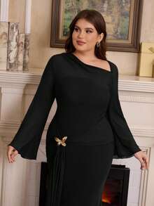 SHEIN MOD Plus Size Asymmetric Shoulder Flare Sleeve Brown Dress With Bowknot Metal Buckle Fishtail Hem - Black - View 8