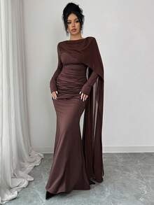 Elenzga 不对称披肩领喇叭腰身褶皱金属装饰A字优雅浪漫精致女士丝绒连衣裙，秋冬款 - 咖啡棕 - 查看 1