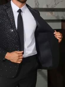 Manfinity AFTRDRK Men's Business Casual Rhinestone Decor Single-Breasted Suit Jacket, Featuring A Notched Lapel Design For Added Style And Layering, Suitable For Commuting, Business, Parties And Formal Events. This Suit Jacket Is An Essential Versatile Piece For Men's Wardrobe, Making It A Great Gift For Boyfriends Or Husbands,Valentine's Day,Boyfriend's Gift Rhinestone Clothes Men Jacket Suit For Men Gala Party Wear For Men Men Sequin Black Suit Modern Mens Jacket,Weekend Trips, Outdoor Activities, Travel Expeditions, Relaxed Work Environments Or Semi-Formal Occasions, Boyfriend/Husband Gift, Anniversary /Birthday Gift Party Summer Vacation Holiday New Years Wedding Valentine's Day