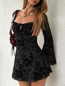 EgrlEra 女士性感紧身植绒网纱系带迷你连衣裙 - 黑色 - 查看 3