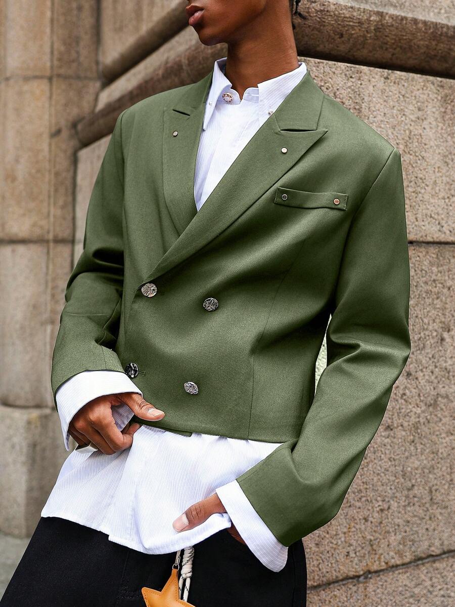 Manfinity EMRG 黑色短款休闲西装外套，双排扣金属铆钉设计，百搭实用，是送给男友或丈夫的绝佳礼物 - 軍綠色 - 查看 1