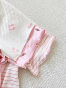 Playful Pals 3套女嬰可愛休閒白色夏季家庭套裝 粉色條紋花卉葉片印花羅紋針織荷葉邊T恤上衣與內搭褲套裝 - 彩色 - 查看 4