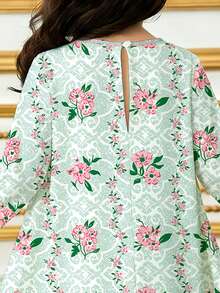 SHEIN Áo Jalabiya hoa màu xanh bạc hà cho bé gái, kiểu dáng thanh lịch, họa tiết hoa nhí, váy maxi dài tay cổ chữ V rộng rãi truyền thống Ả Rập cho bé gái, thích hợp mặc hàng ngày vào mùa xuân/hè, đi nghỉ mát, lễ hội, váy dài tay thanh lịch, áo Abaya cầu nguyện cho bé gái, thoải mái dễ chịu, trang phục thường ngày, áo Kaftan kín đáo, áo Jalabiya cho bé gái, kiểu dáng mới, váy cho bé gái, phong cách Bohemian. - Nhiều màu - Xem 6
