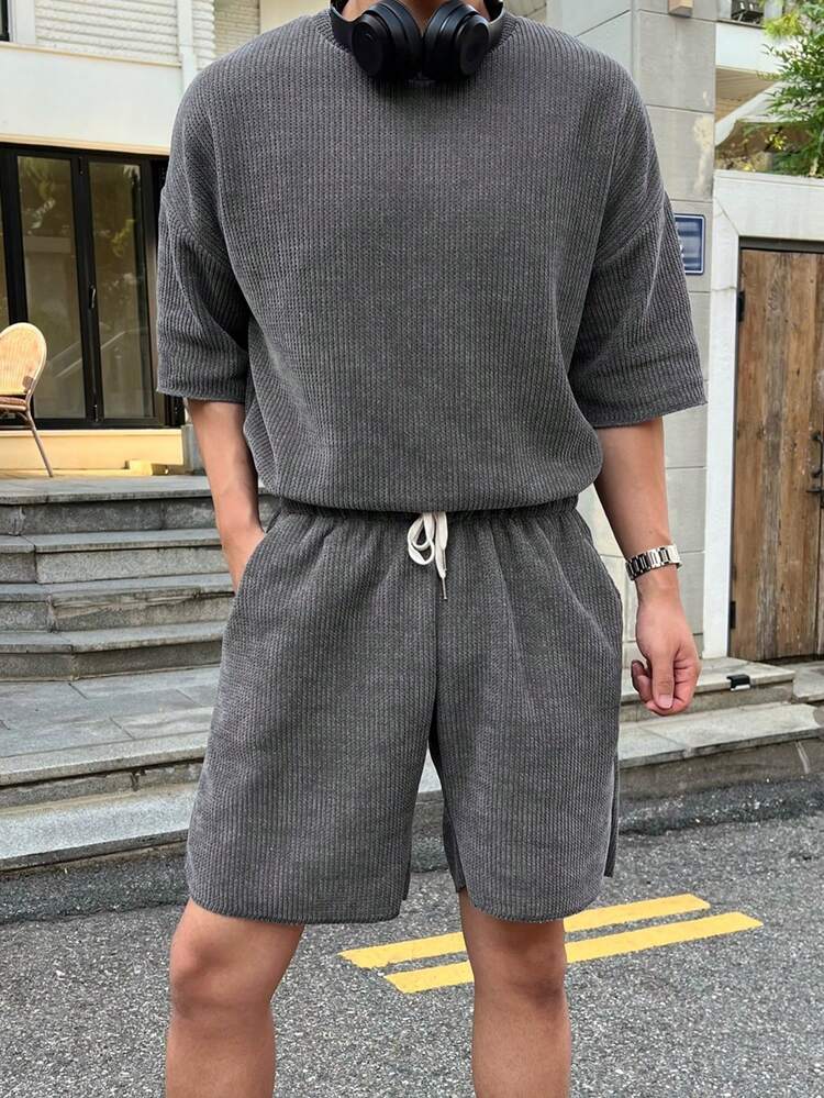 Men's Solid Gray Round Neck Elastic Waist T-Shirt Set, Summer